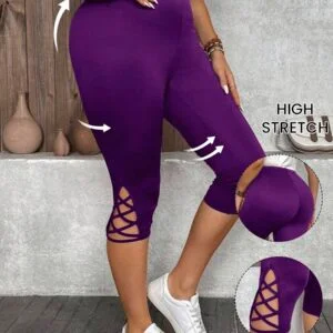 Plus Size Women’s Black Capri Leggings - Image 5