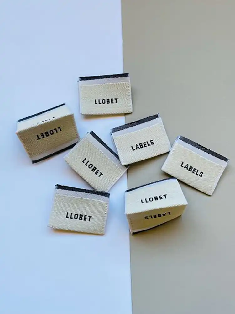 Woven-Labels